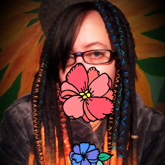 💞👽Welcome to my Closet!! Enjoy your Stay!!👽💞 - Picture 1 of 3